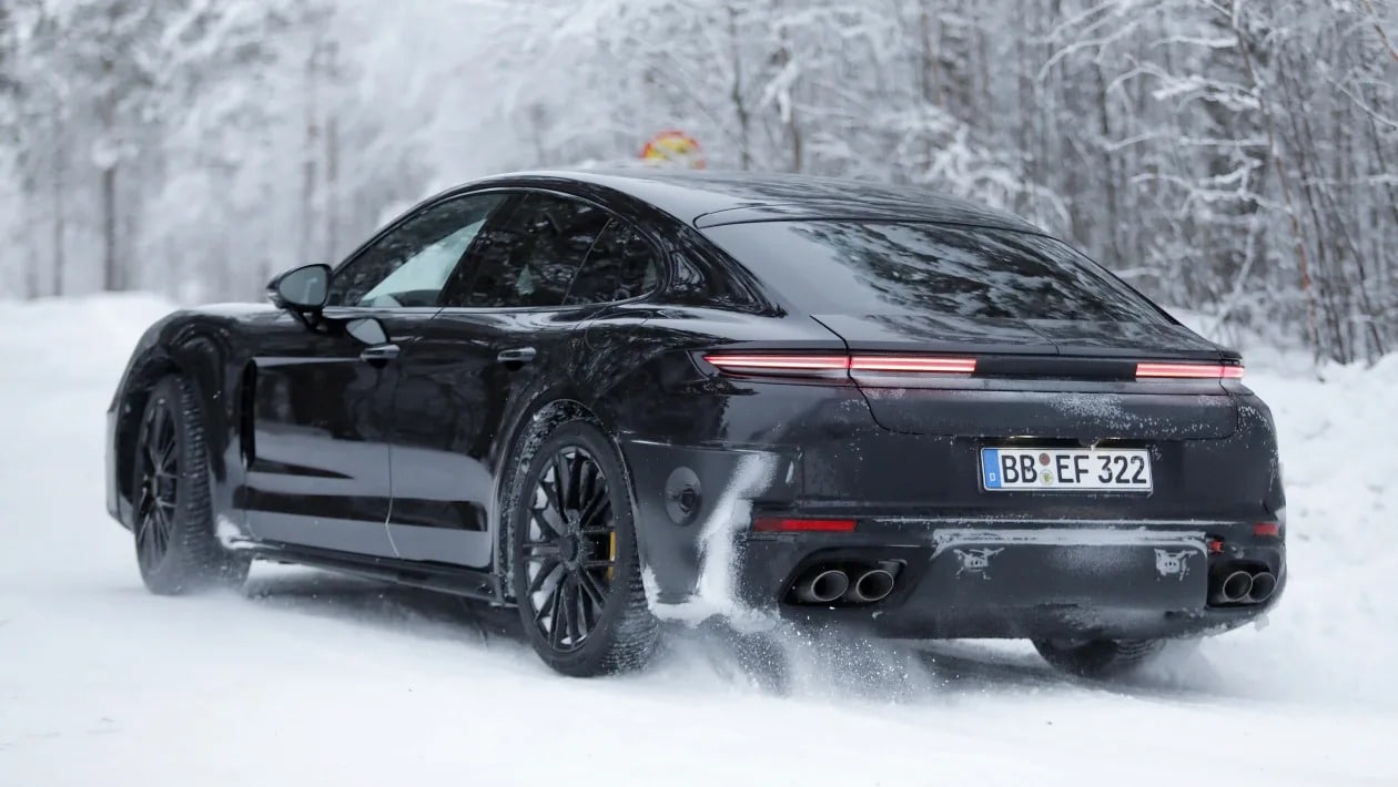 Νέα υβριδική Porsche Panamera στα σκαριά