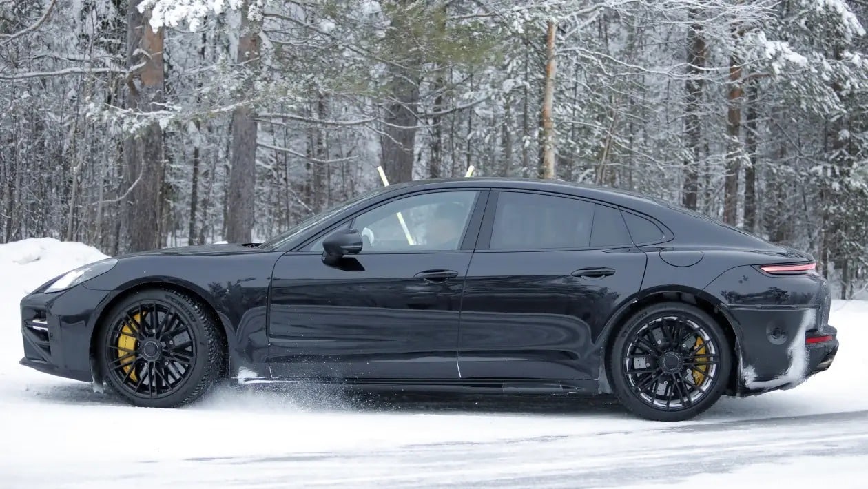 Νέα υβριδική Porsche Panamera στα σκαριά