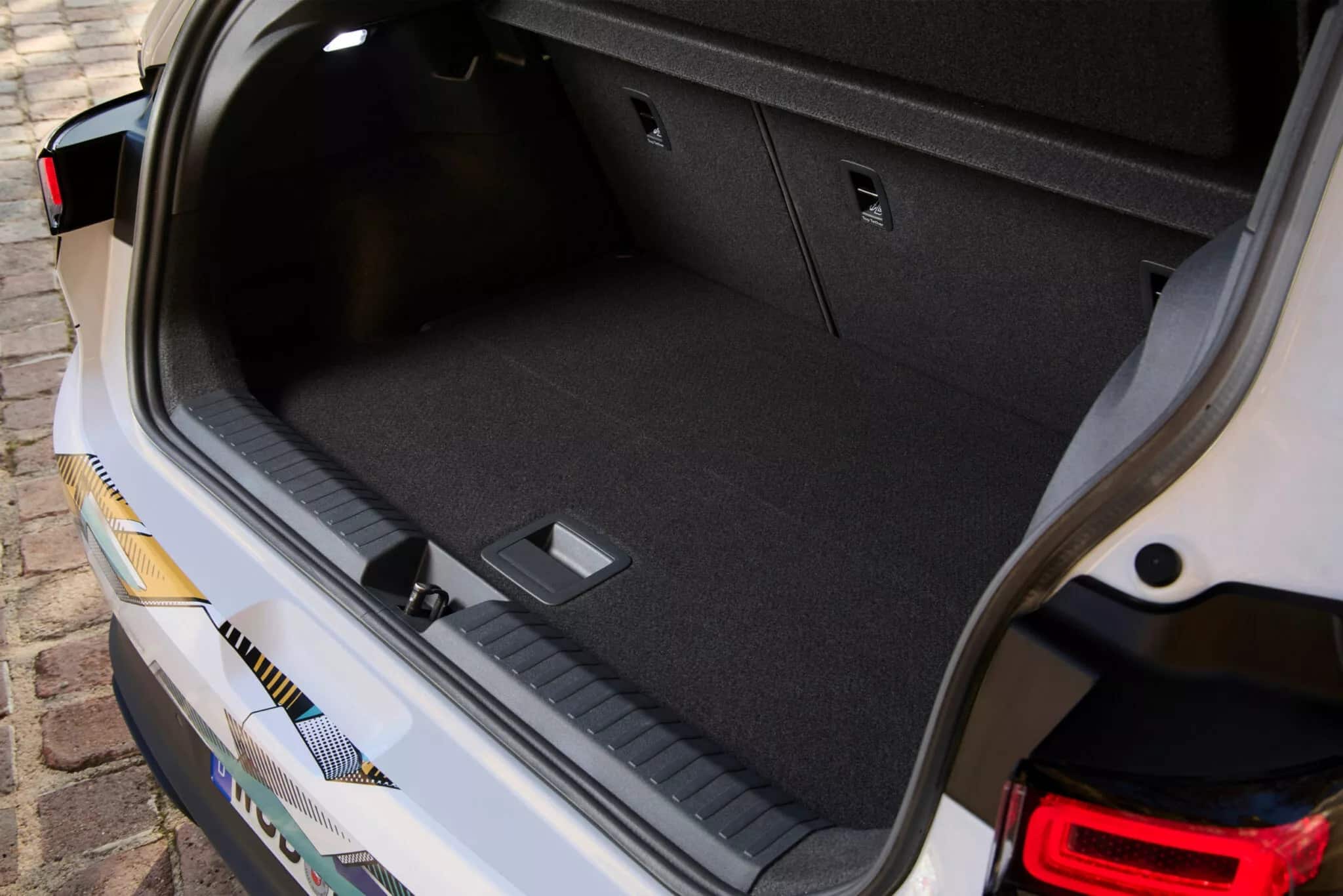 Όλες οι εικόνες από το εσωτερικό του νέου ID. Polo της VW