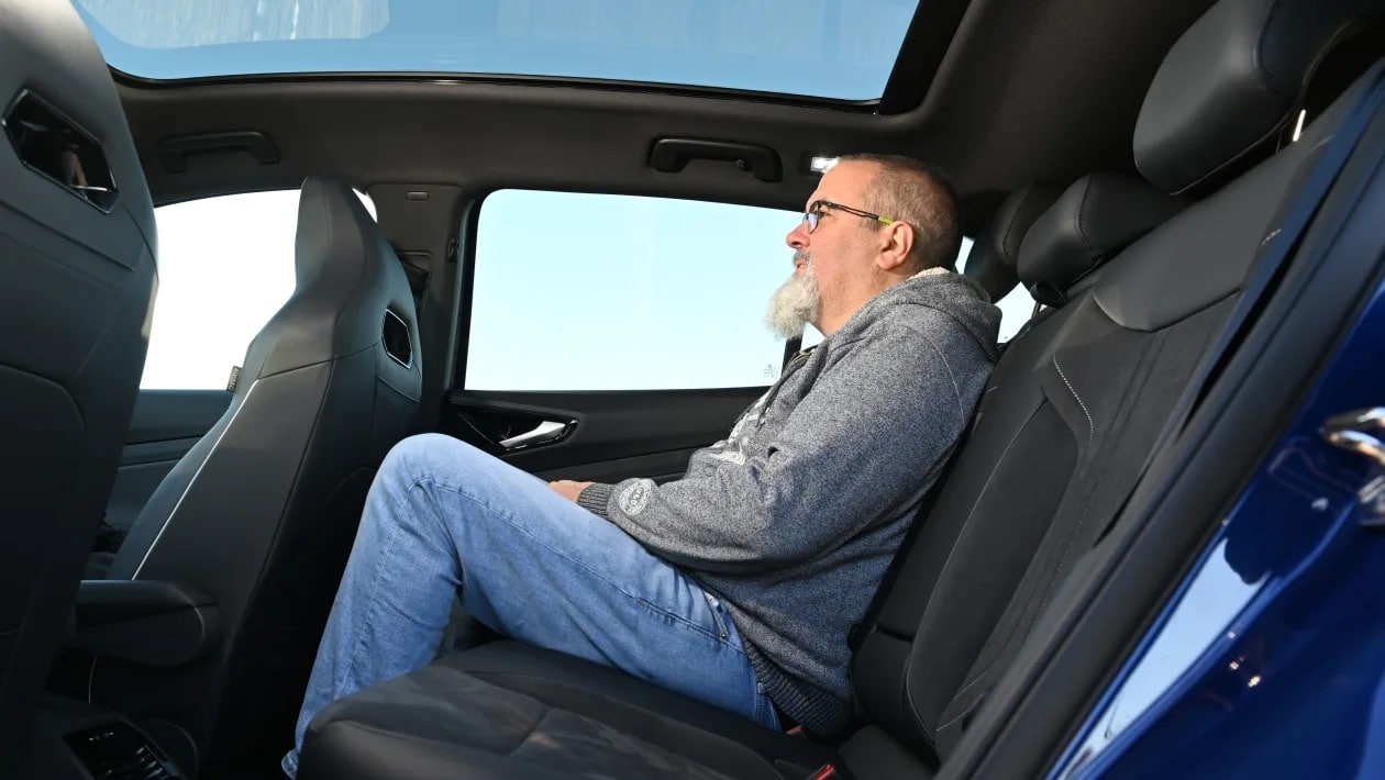 Volkswagen ID.4 Pro Black Edition 2026: Η σπορ έκδοση αξίζει τα λεφτά της;