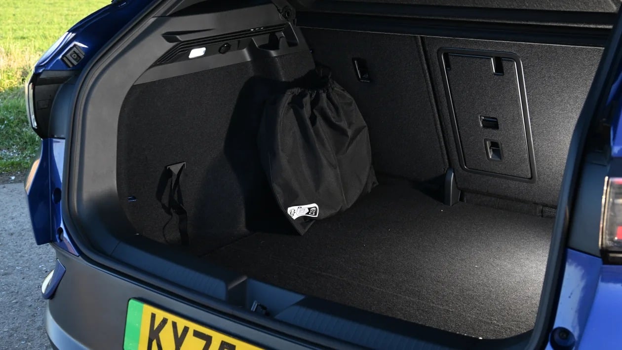 Volkswagen ID.4 Pro Black Edition 2026: Η σπορ έκδοση αξίζει τα λεφτά της;