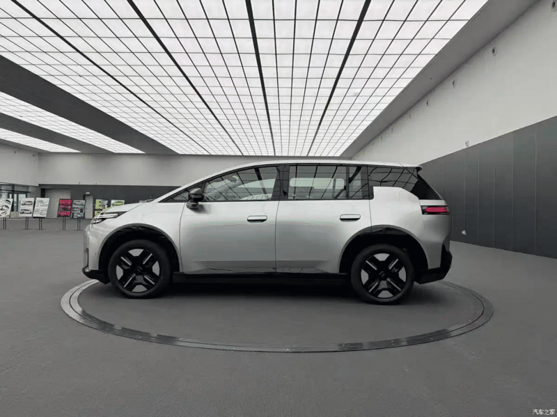 Αποκαλύφθηκαν τα σκίτσα σχεδίασης του GAC Aion N60: Έργο του πρώην σχεδιαστή της BMW, Benoit Jacob