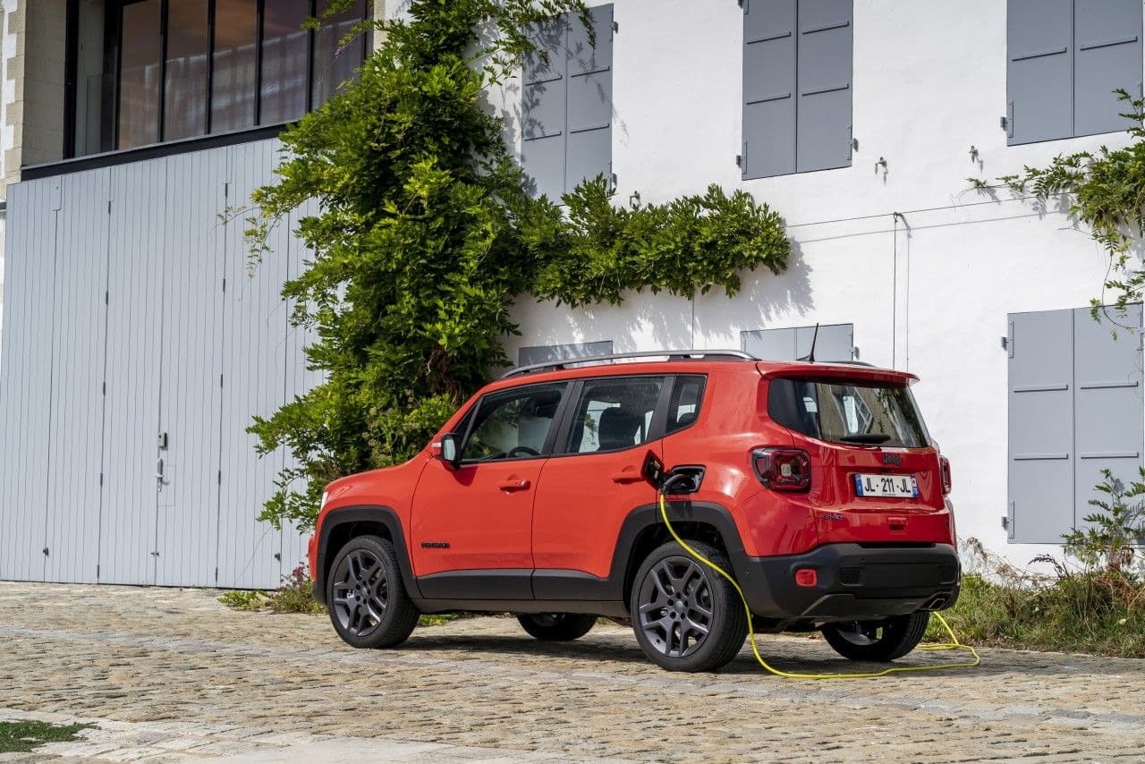 Αξίζει να αγοράσετε ένα PHEV σήμερα; Και γιατί;