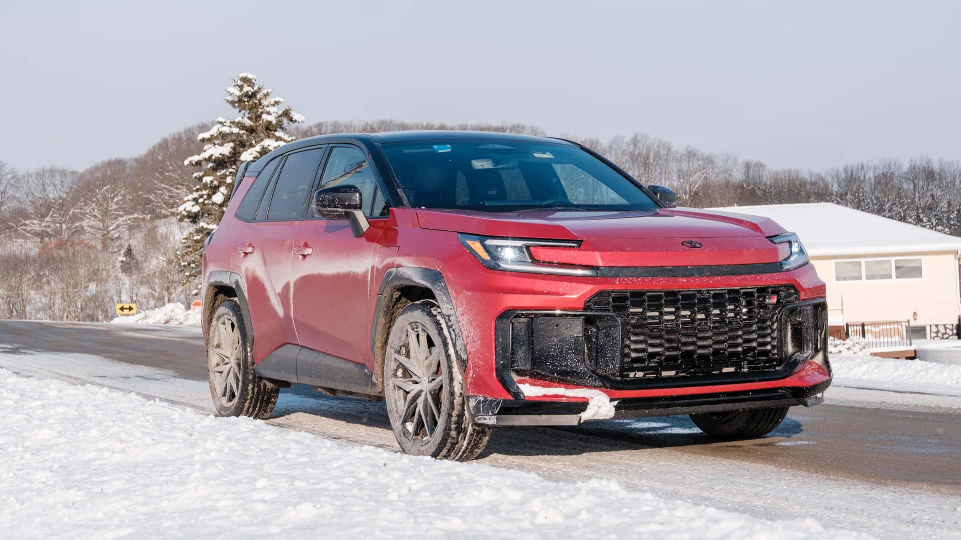 Toyota RAV4 PHEV 2026: Το υβριδικό που υπόσχεται ηλεκτρική καθημερινότητα