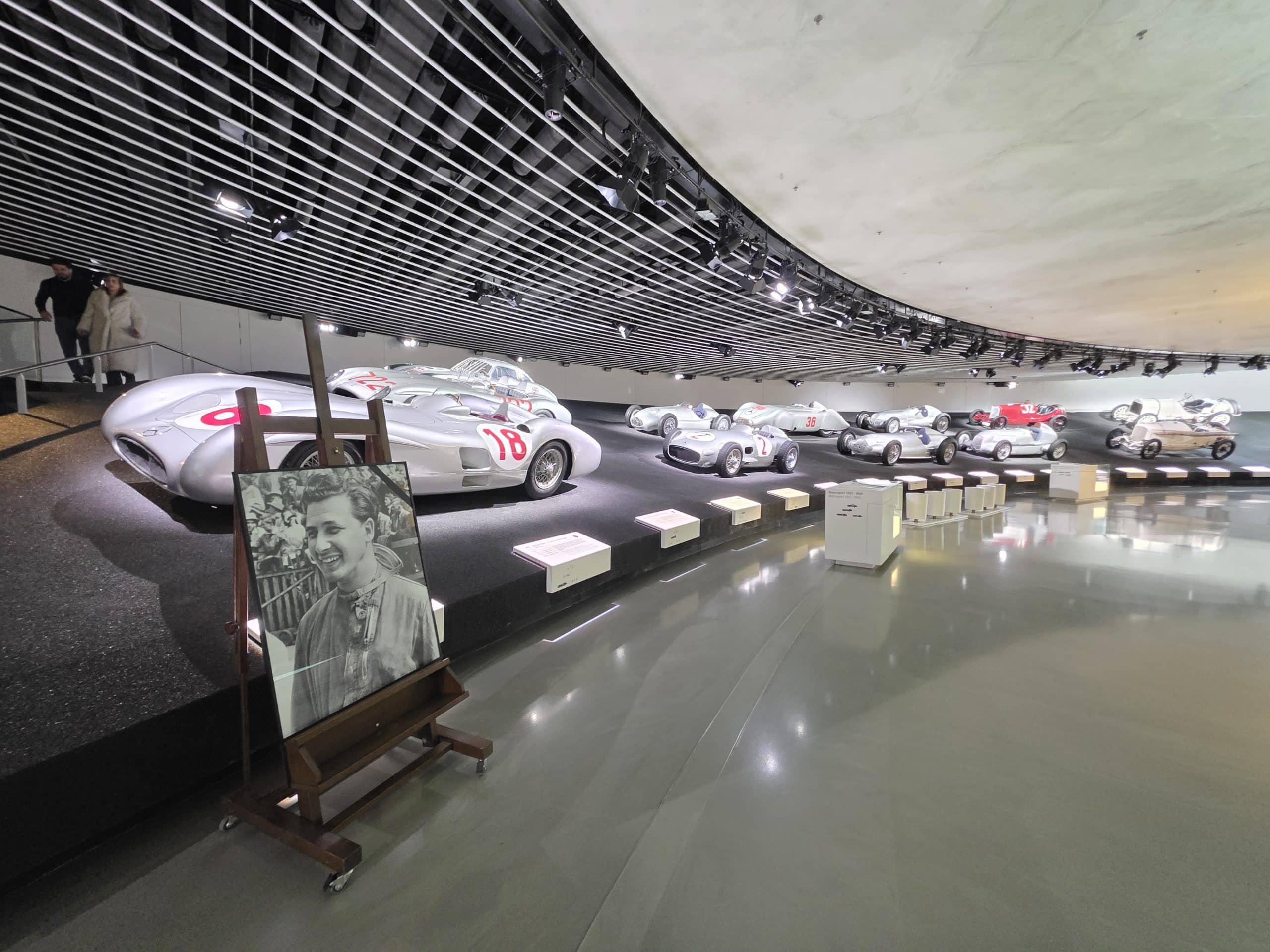 Μουσείο Mercedes-Benz -Ένα Ταξίδι 140 Ετών