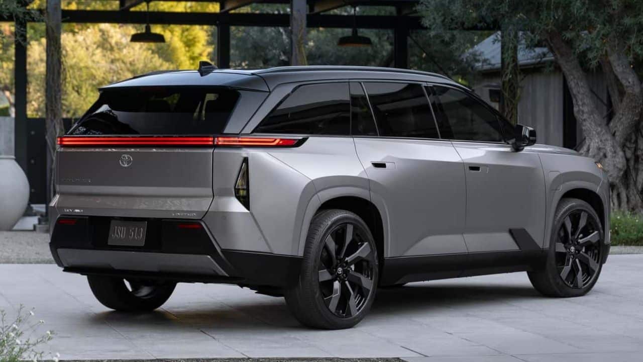 Η Toyota παρουσιάζει το νέο 7 θέσιο ηλεκτρικό Highlander με 343 PS και αυτονομία 515 Km