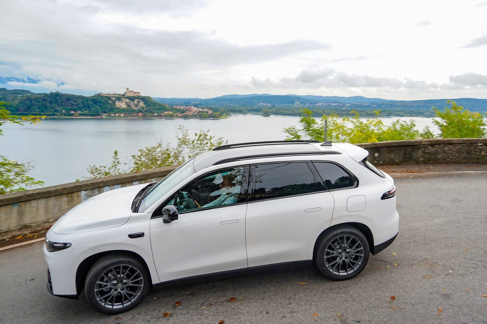 Καρρέ του άσσου: Τα 4 φθηνότερα PHEV στην Ελλάδα