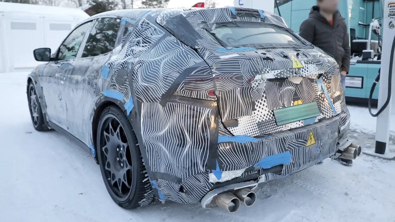 Πρώτες εικόνες από το εσωτερικό της νέας ηλεκτρικής Ferrari Luce