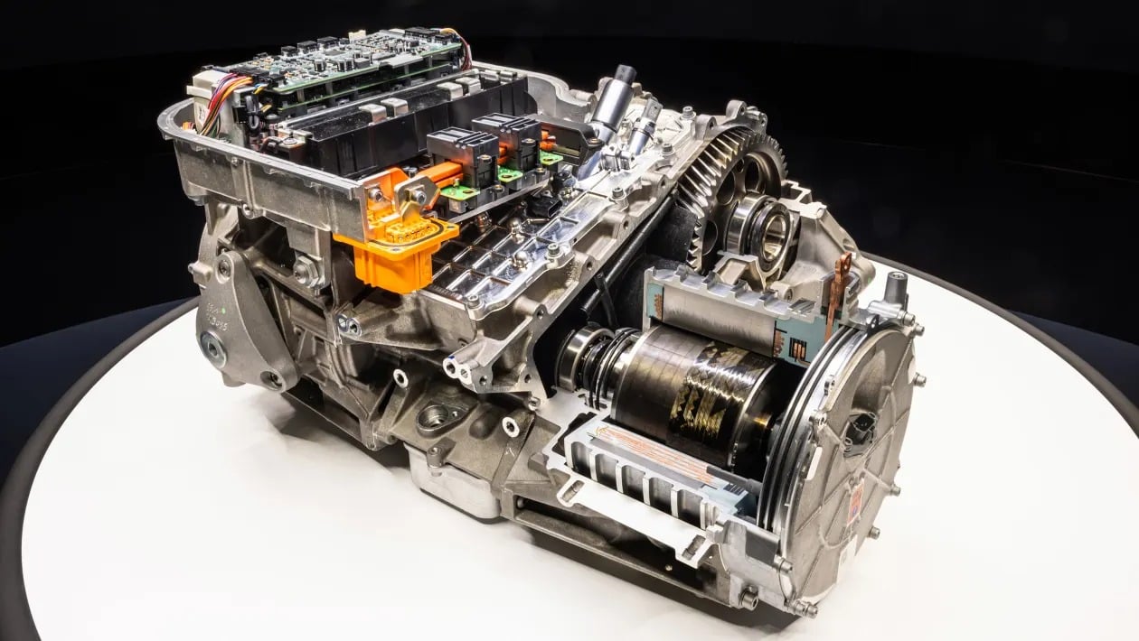 Πρώτες εικόνες από το εσωτερικό της νέας ηλεκτρικής Ferrari Luce