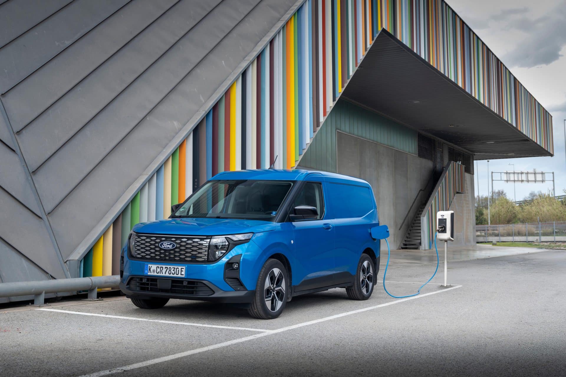 Αναβαθμισμένο E-Transit Courier από την Ford Pro