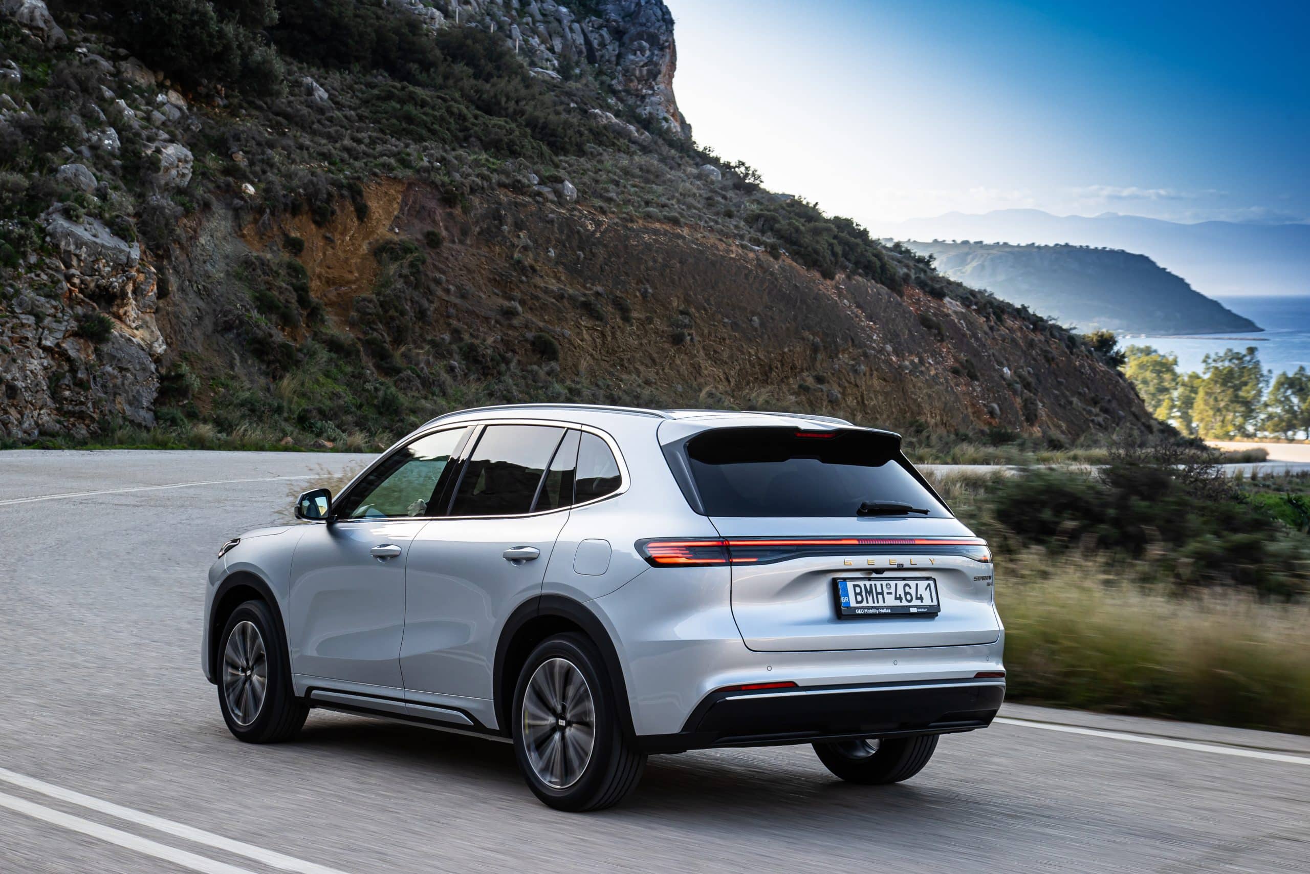 Το νέο Geely STARRAY EM-i ήρθε στην Ελλάδα - Δείτε εκδόσεις και τιμές 