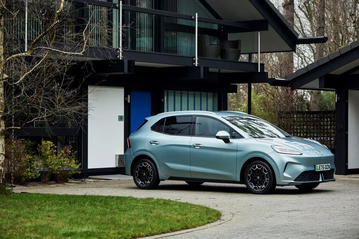 MG4 Urban: Το ηλεκτρικό των €27.000 που απειλεί ID.3 και Mégane