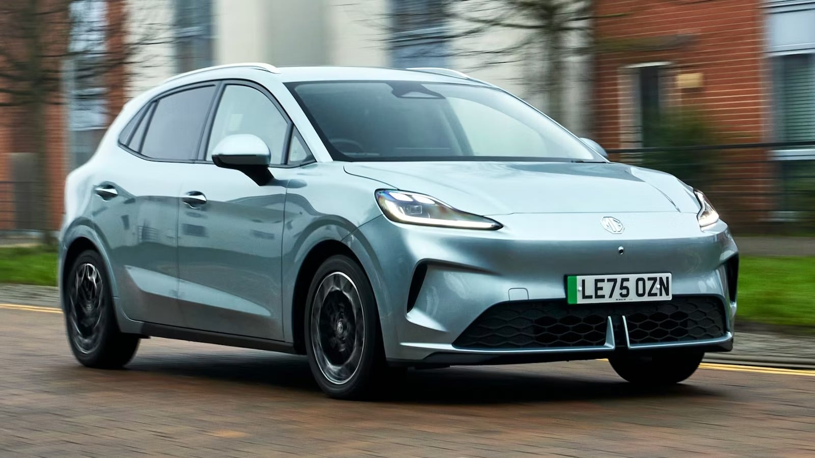 Renault 5 E-Tech vs MG4 Urban: Άλλα κόλπα