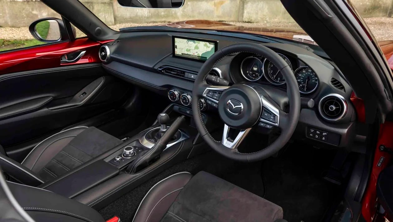 Mazda MX-5: Το τελευταίο «καθαρόαιμο» roadster ζει ακόμα