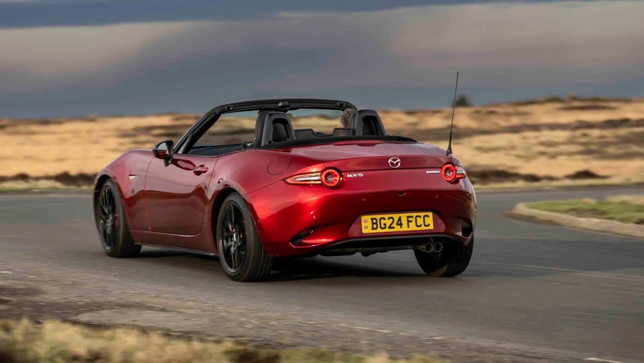 Mazda MX-5: Το τελευταίο «καθαρόαιμο» roadster ζει ακόμα