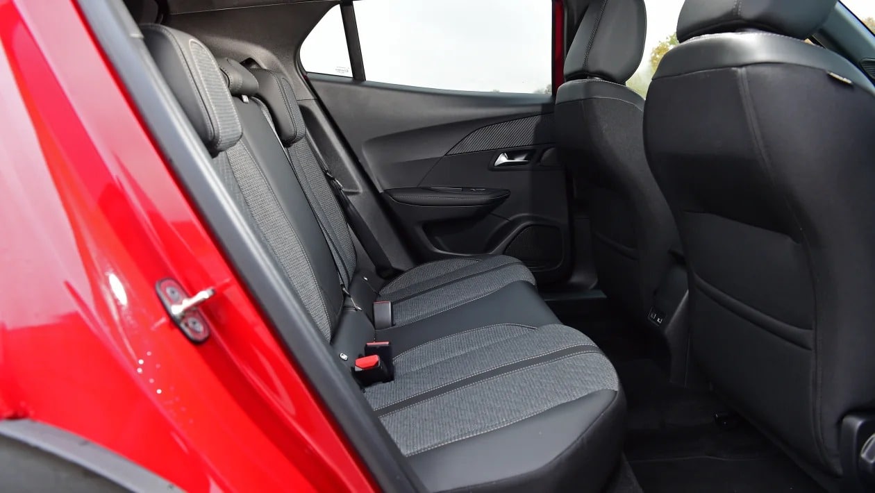 Peugeot 2008: Το πιο stylish μικρό SUV