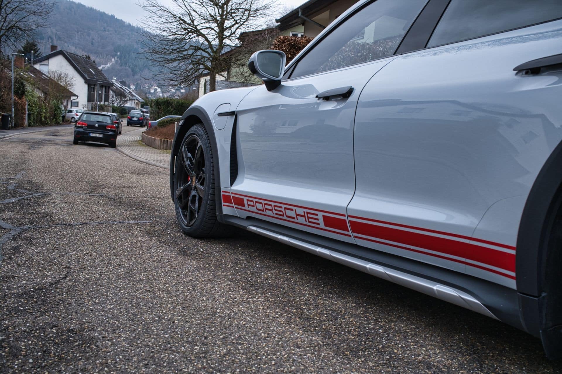 Η Porsche Taycan Cross Turismo 2026 επέστρεψε και απέδειξε γιατί τα ηλεκτρικά μπορούν να είναι συναρπαστικά 