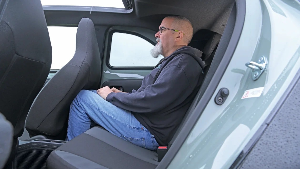 Toyota Aygo X Hybrid vs Citroen C3 Hybrid