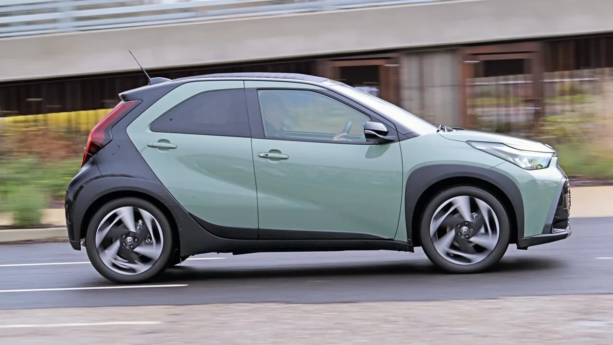 Toyota Aygo X Hybrid vs Citroen C3 Hybrid