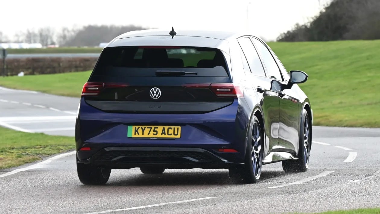 Volkswagen ID.3 GTX Fire & Ice: Το μωβ ηλεκτρικό hot hatch που κοστίζει όσο ένα GTI