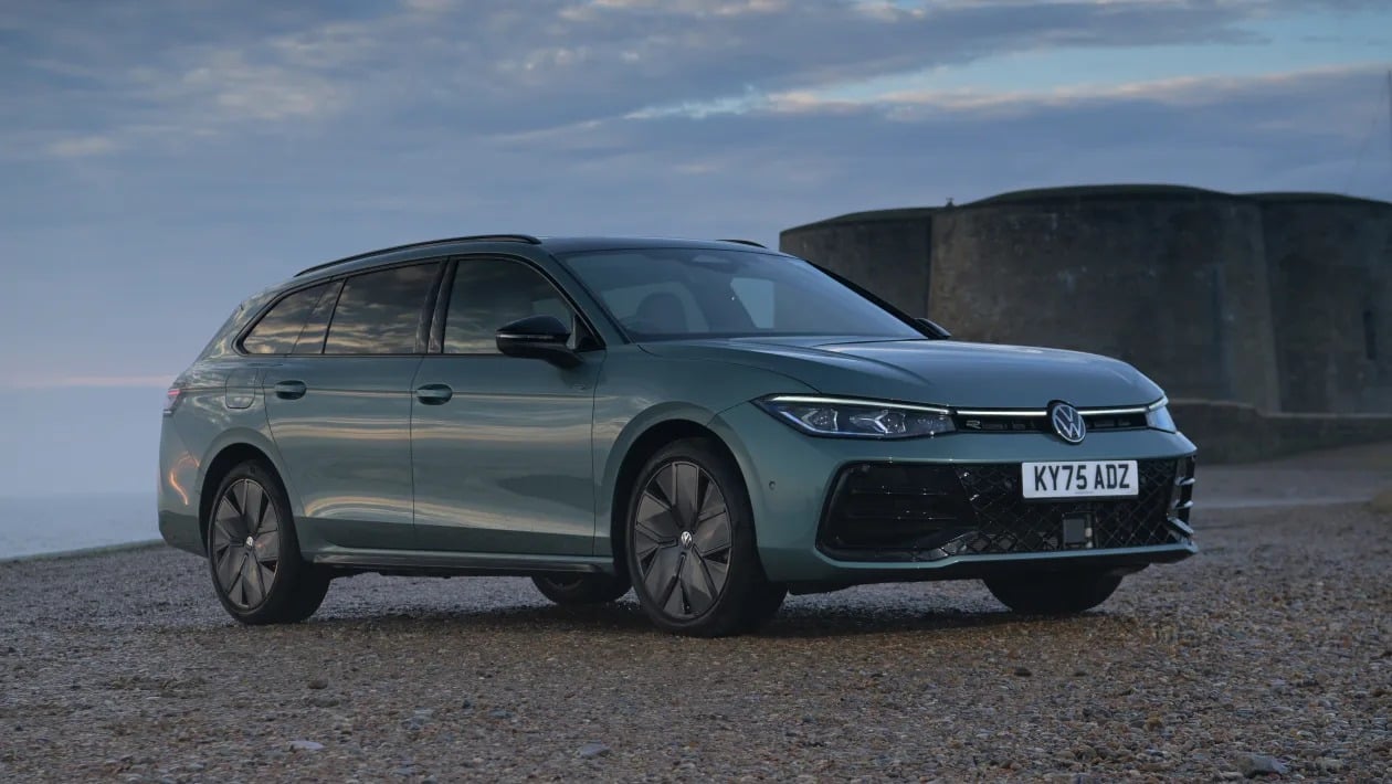 Volkswagen Passat Passat vs BYD Seal 6: Η μάχη των PHEV station wagon