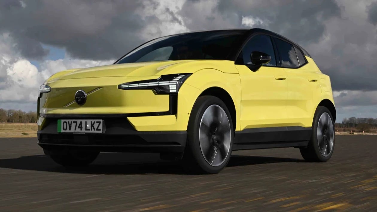 Volvo EX30: Το μικρό ηλεκτρικό SUV που παίζει στα… μεγάλα σαλόνια