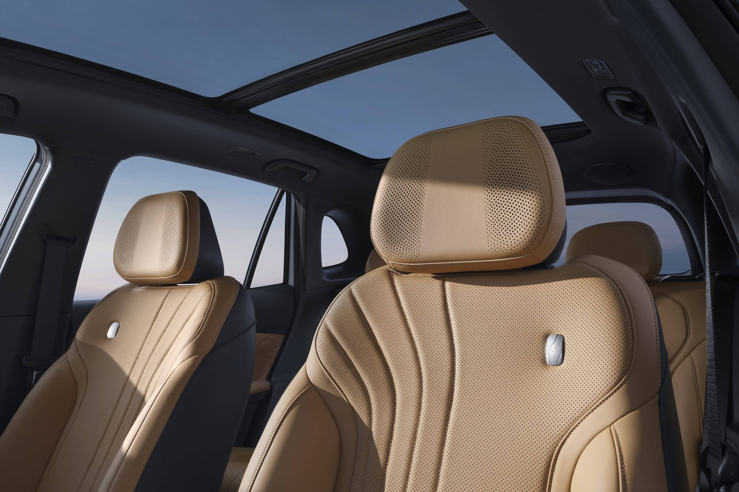 Το νέο Geely STARRAY EM-i ήρθε στην Ελλάδα - Δείτε εκδόσεις και τιμές 