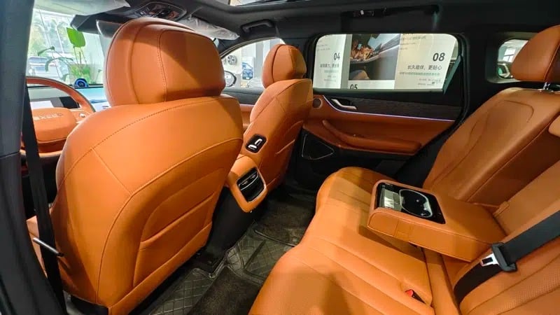 Exeed Exlantix MX: Το SUV που κάνει τα premium μοντέλα να ιδρώνουν