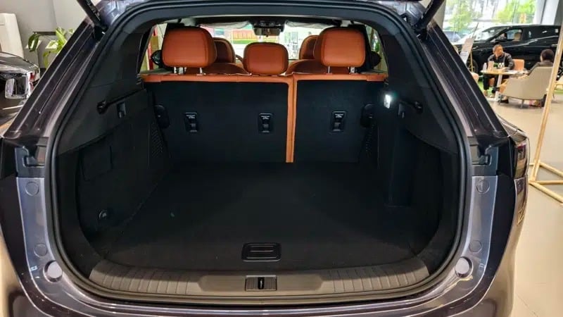 Exeed Exlantix MX: Το SUV που κάνει τα premium μοντέλα να ιδρώνουν