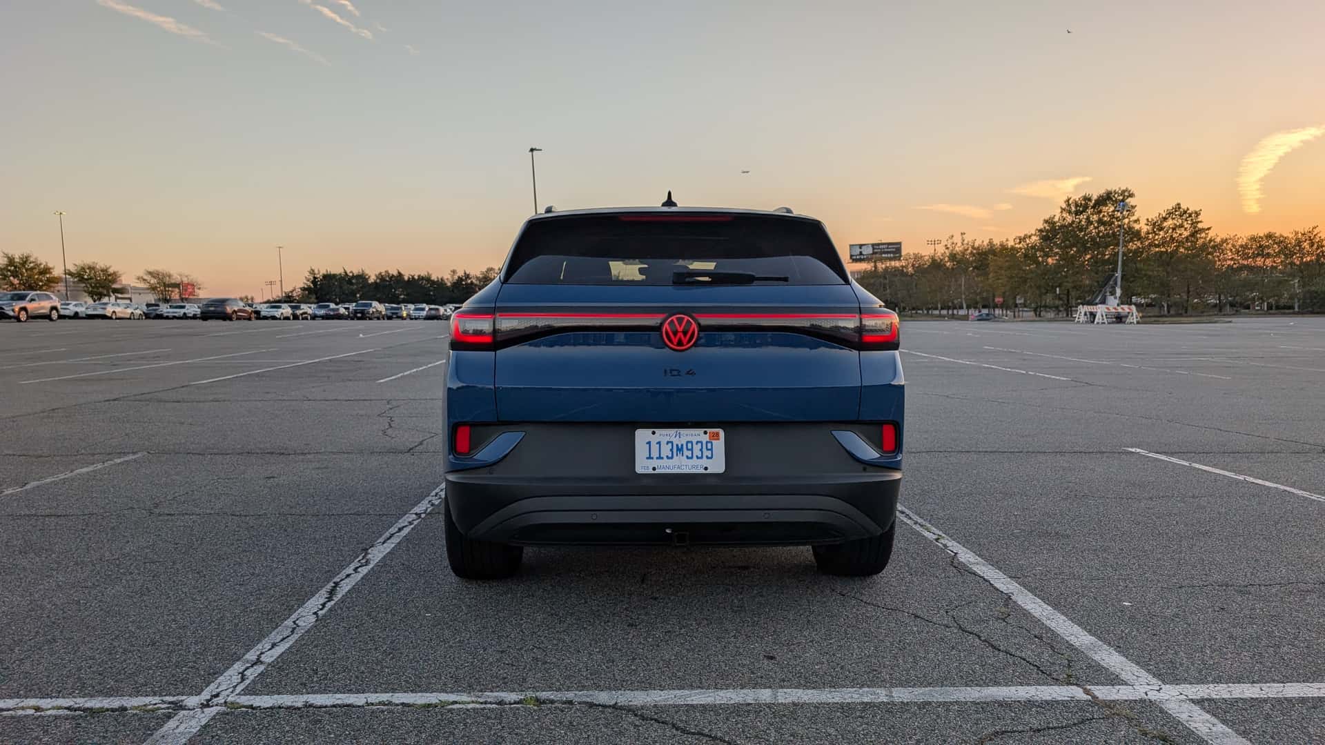 Volkswagen ID.4: Το ηλεκτρικό SUV που ωρίμασε – Αξίζει τα χρήματά του ή το προσπερνάς;