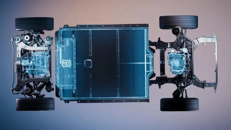 Τα νέα ηλεκτρικά Renault Scenic και Rafale θα έχουν αυτονομία 750 Km και θα φορτίζουν σε 10'