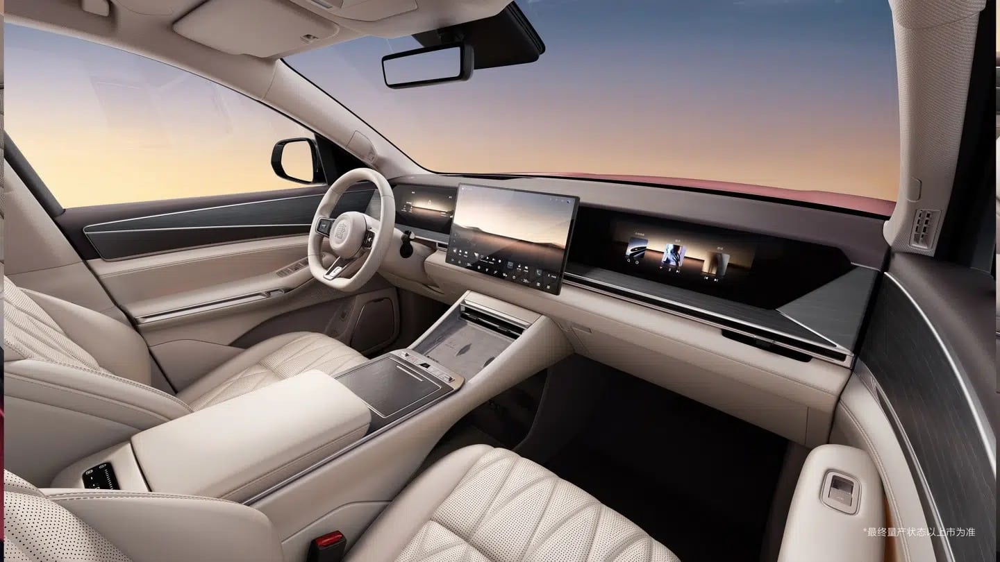 Πρώτες εικόνες από το εσωτερικό του BYD Great Tang