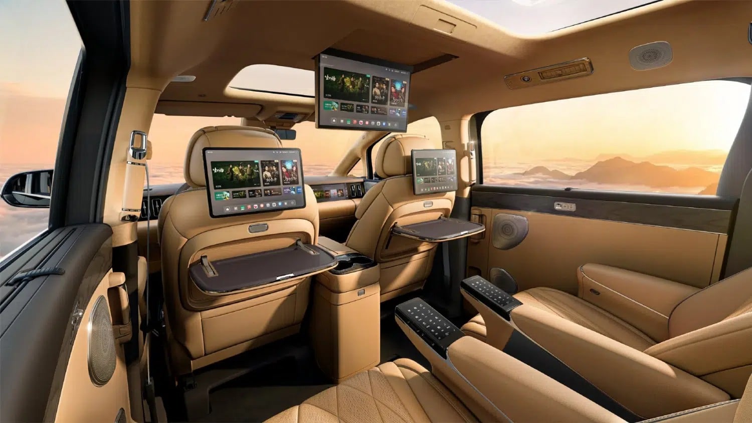 BYD: Πρώτες εικόνες από το εσωτερικό του νέου Denza D9