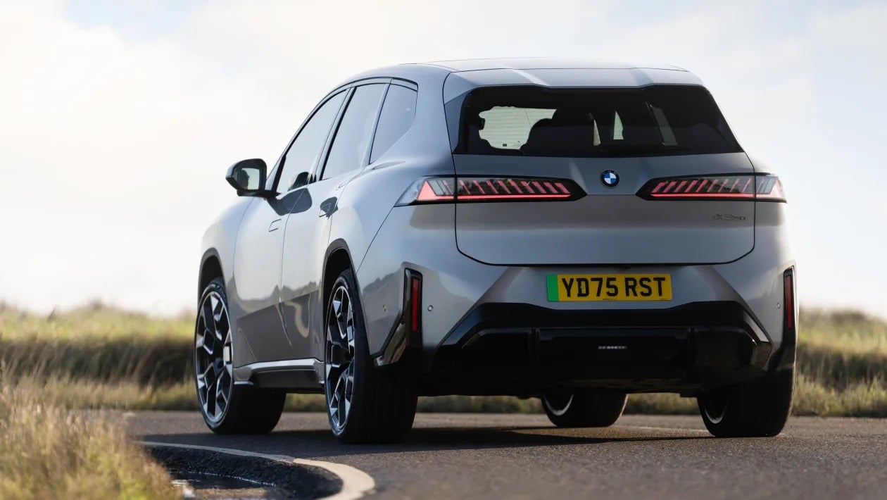 BMW iX3 M Sport: Τεχνολογία, ισχύς και αυτονομία σε άλλο επίπεδο