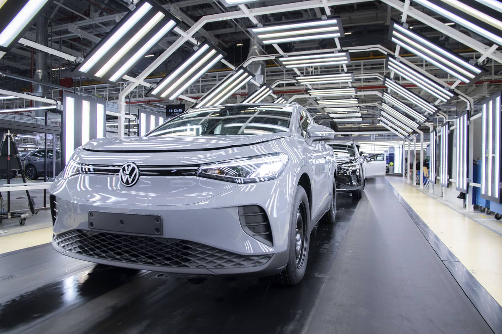 Volkswagen: Από τα ηλεκτρικά στο Iron Dome