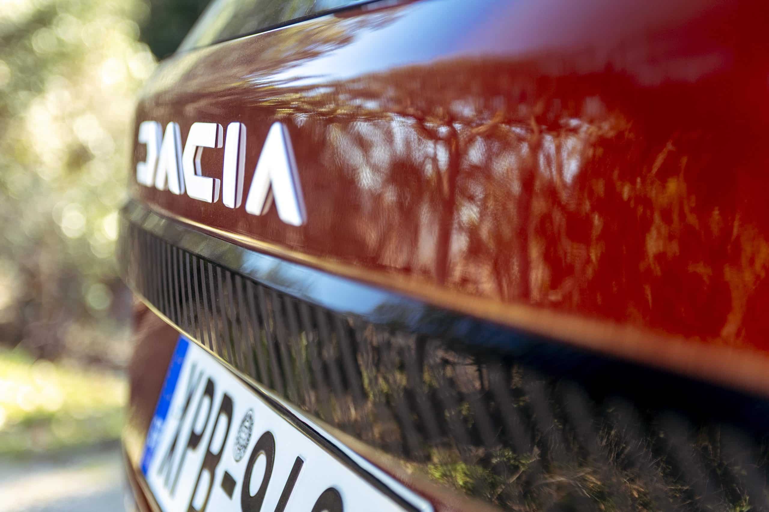 Dacia Bigster 1.8 Hybrid -Η ενηλικίωση της Dacia στην καρδιά των C-SUV