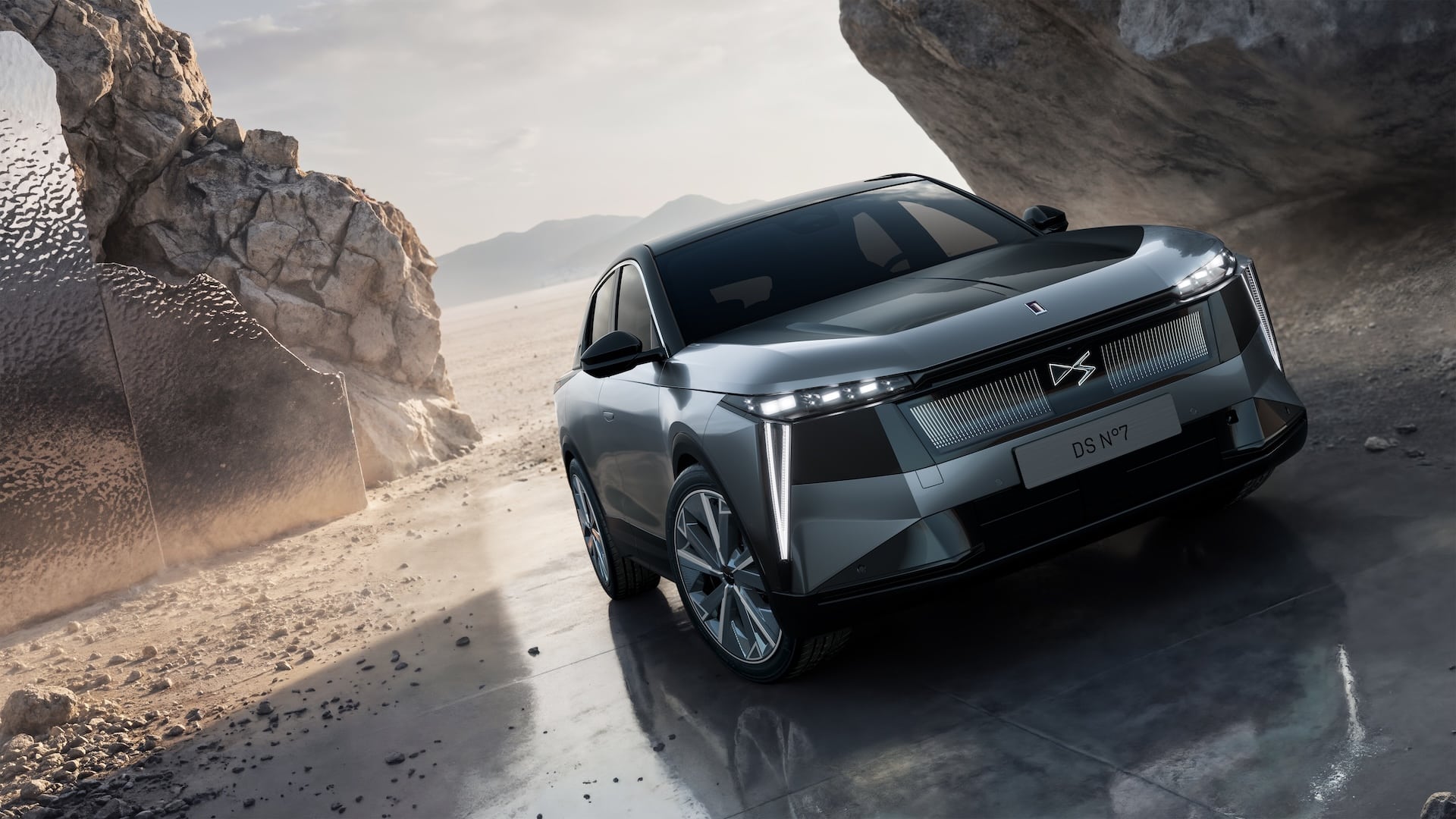 DS 7- Αποκαλύφηκε το best seller της νέας γενιάς