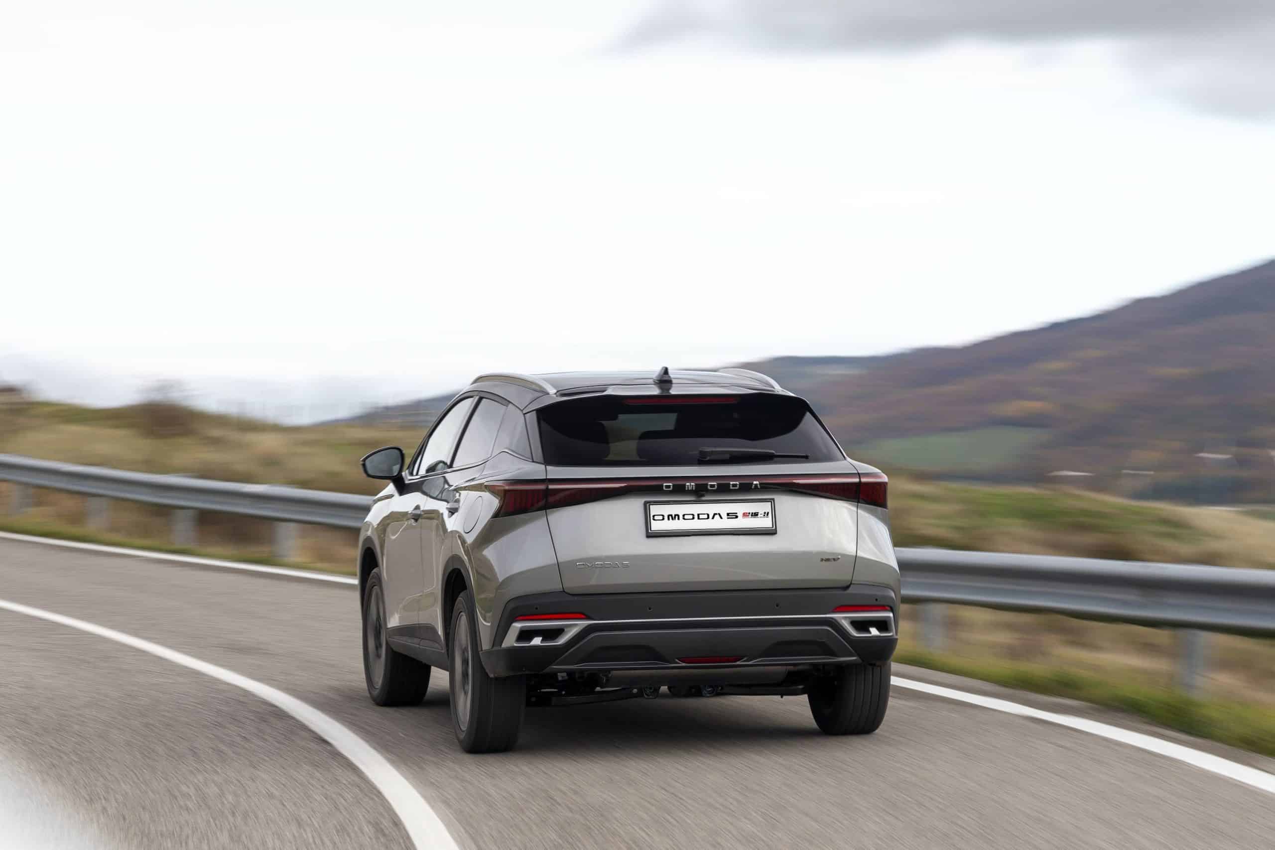 Omoda 5 SHS-H: Crossover με «Έξυπνη» Υβριδική Τεχνολογία