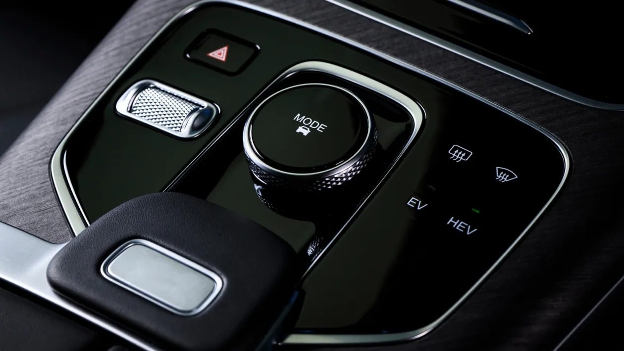 Το νέο Jaecoo 8 φέρνει τα πάνω-κάτω: 422 PS, ηλεκτρική αυτονομία 133 km και χώρος για 7 άτομα