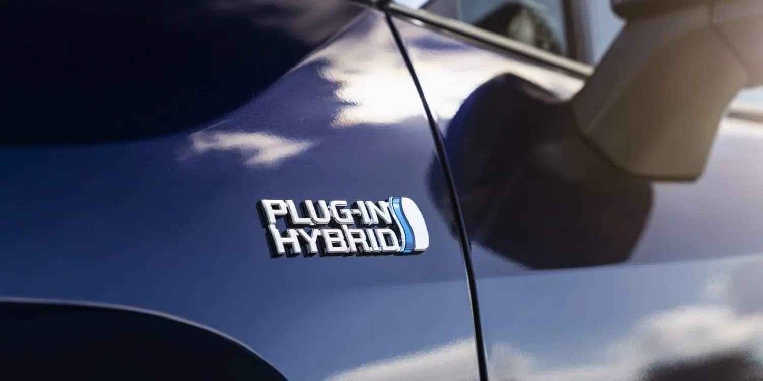 Σοκ στην Ευρώπη: Τα PHEV καίνε έως και 300% περισσότερο καύσιμο