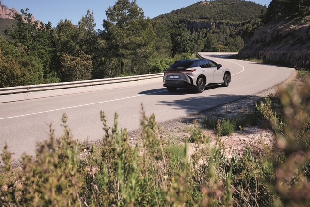 Lexus Interactive Manual Drive: H νέα διάσταση οδηγικής αλληλεπίδρασης 