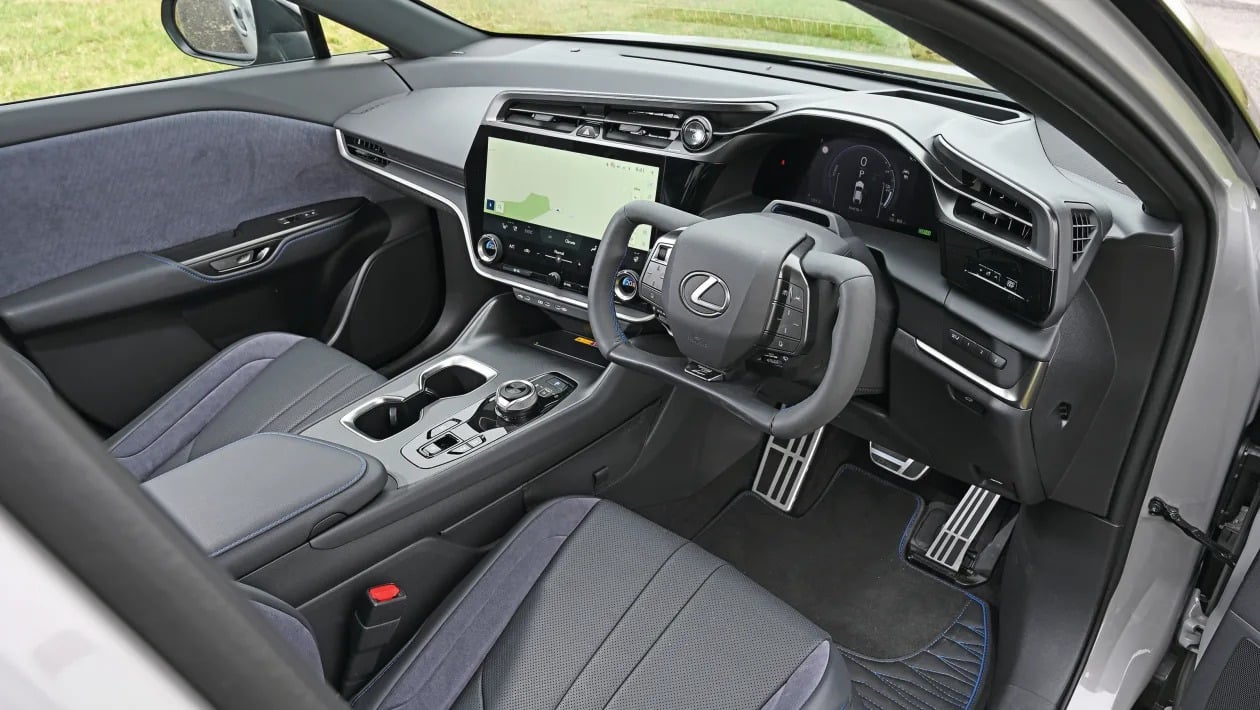 Πανικός! - BMW iX3 vs Tesla Model Y, Audi SQ6, Alpine A390 και Lexus RZ550e 