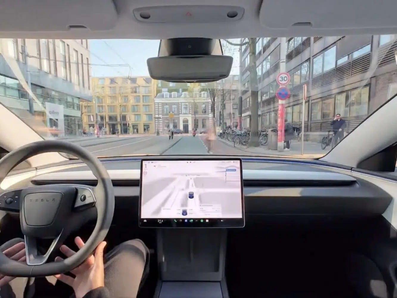 Tesla FSD στην Ευρώπη: Έρχεται η πλήρης αυτόνομη οδήγηση με συνδρομή - Πόσο θα κοστίζει