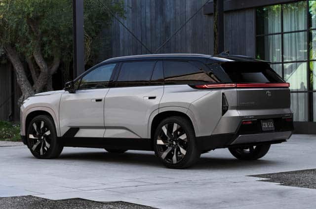 Toyota Highlander 2027: Το 7 θέσιο ηλεκτρικό SUV με 772 km αυτονομία και τεχνολογία αιχμής