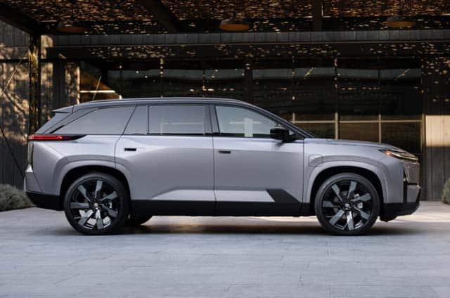 Toyota Highlander 2027: Το 7 θέσιο ηλεκτρικό SUV με 772 km αυτονομία και τεχνολογία αιχμής