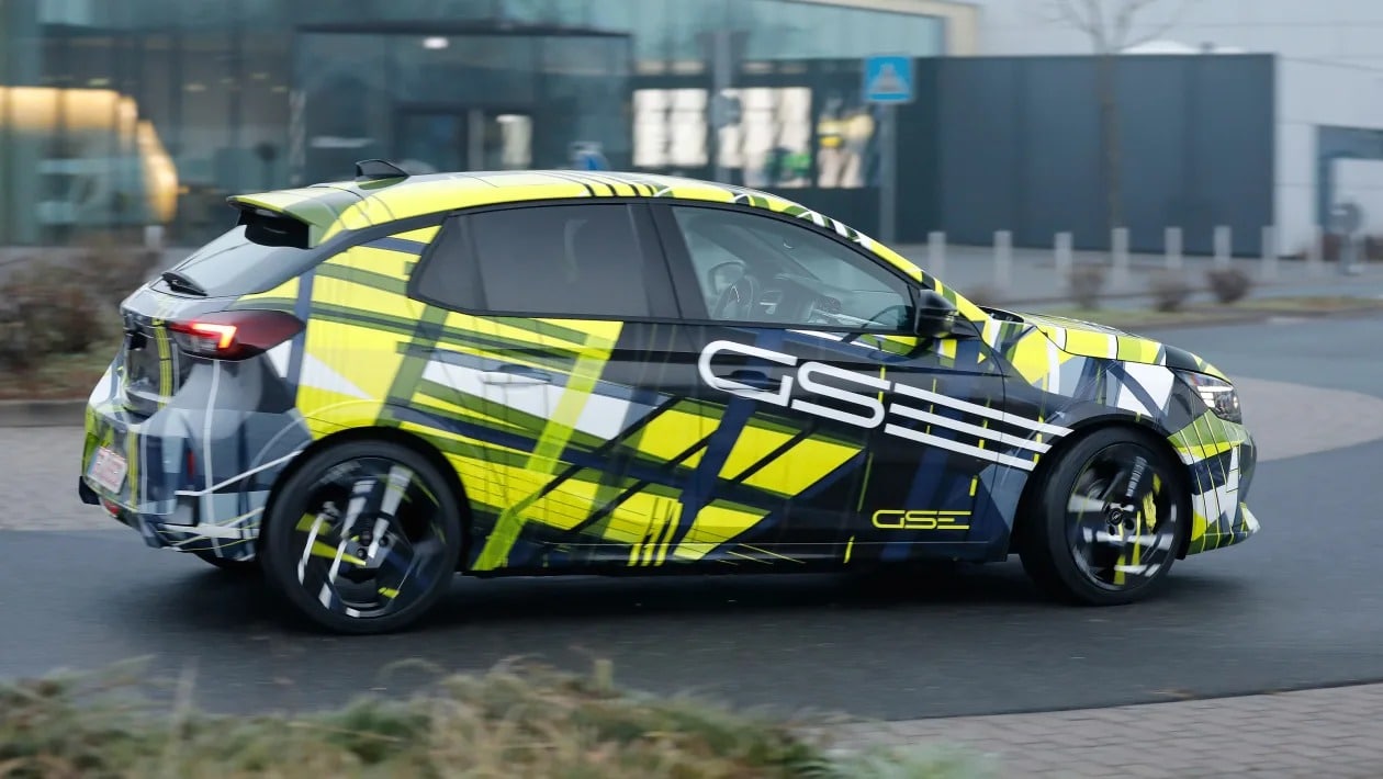 Το νέο Opel Corsa GSE φέρνει την επανάσταση στα ηλεκτρικά hot hatch