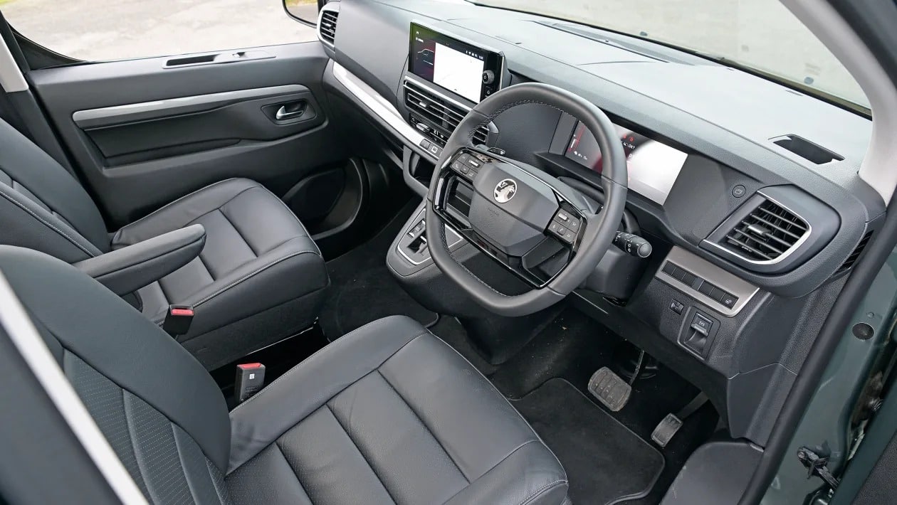 Η μάχη των MPV: Kia PV5 Passenger vs Opel Vivaro Life