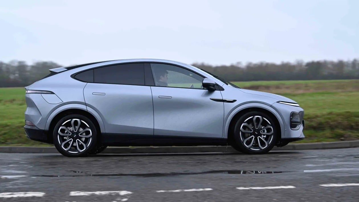 XPeng G6: Το SUV που κάνει τα Tesla να κοιτάζουν… την πρίζα