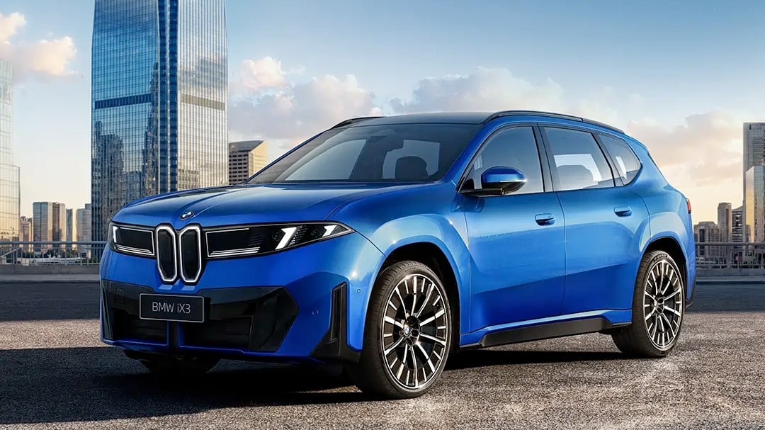 BMW iX3 Long Wheelbase: Το SUV που φορτίζει σε 10΄ και γράφει 900 km αυτονομίας