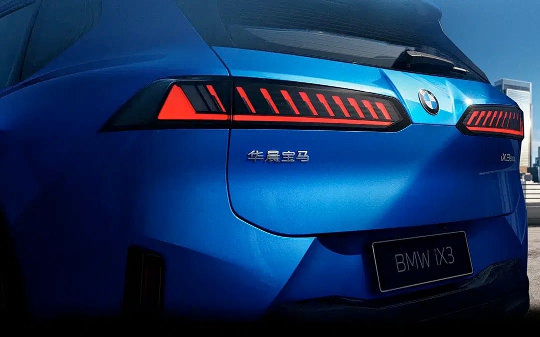 BMW iX3 Long Wheelbase: Το SUV που φορτίζει σε 10΄ και γράφει 900 km αυτονομίας